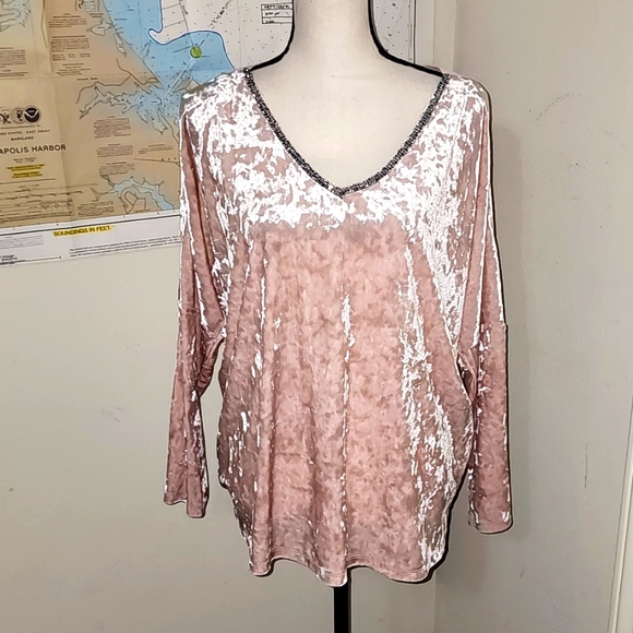 Juicy Couture Tops - "JUICY COUTURE" PINK VELOUR RHINESTONE ACCENT COLD SHOULDER TUNIC SZ L